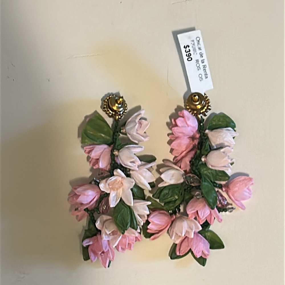 *NWT*Oscar de la Renta Raffia Mini Flowers Cascading Earrings - Picture 3 of 3